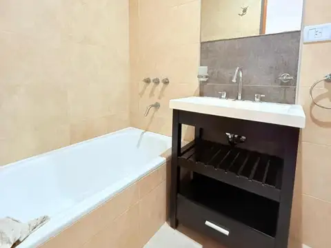 MuÑiz 200