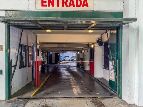 Cochera en venta en Palermo chico.