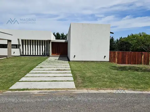 Casa en Venta en Pergamino, USD 350.000