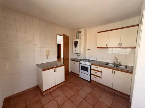 Departamento en Alquiler en Martín, $ 720.000