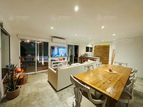 Casa en Alquiler Temporal en Manantiales, USD 11.000