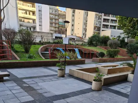 VENTA AMPLIO  DEPTO DE 2 AMBIENTES DE 60M2 EN ALMAGRO