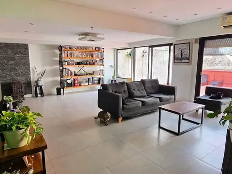 Avenida Angel Gallardo 800