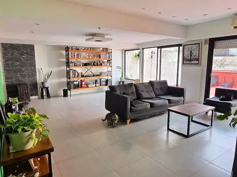 Avenida Angel Gallardo 800