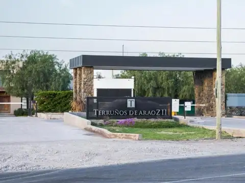 EXCELENTE CASA EN VENTA EN TERRUNOS DE ARAOZ II