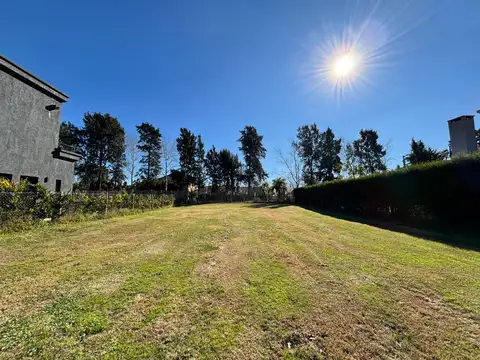 Terreno en Venta, FOS 45