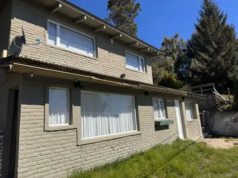 Depto Tipo Casa 4 ambientes con 2 baños