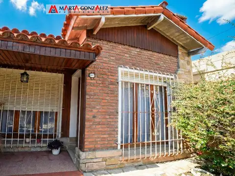 Casa en Venta en Villa Sarmiento, USD 195.000