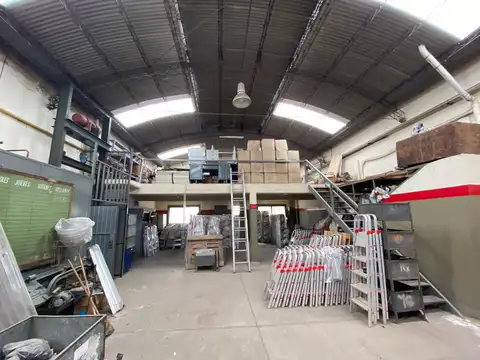 Galpon en Venta 26,60  mts Fondo