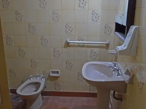 Depto Tipo Casa 4 ambientes con 2 baños