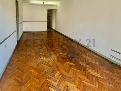 Bolanos 100, Piso 3