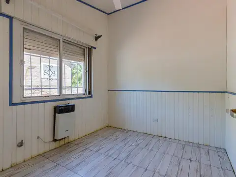 Juan Jose Paso al 8400