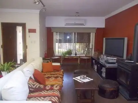 Casa en Venta en Berazategui, USD 165.000