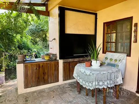 Casa 3 ambientes con 2 baños