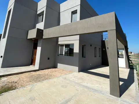 Casa en Venta al Oeste