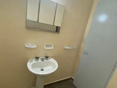 Rodriguez 1100, Piso 02