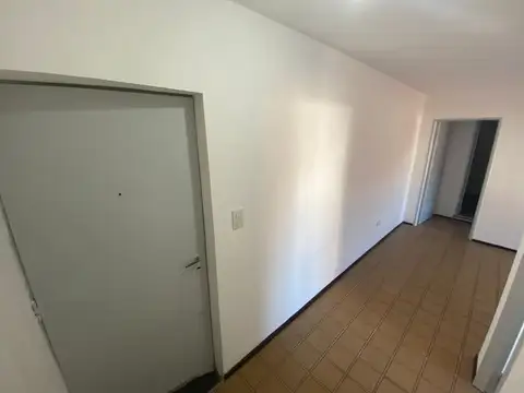 Departamento en Alquiler en Nuestra Señora De Lourdes, $ 300.000