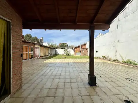 Casa en Venta en Banfield, USD 220.000