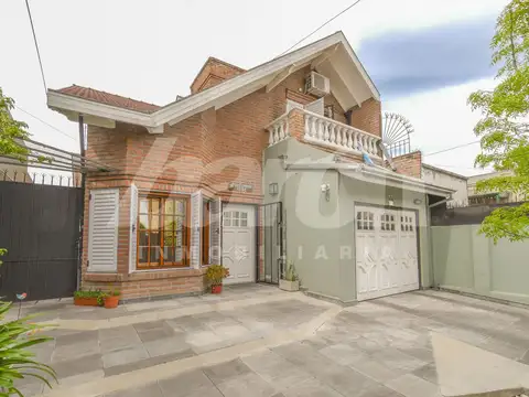 Casa en venta - Nicolas de Avellaneda 1056 - Temperley - 4 ambientes