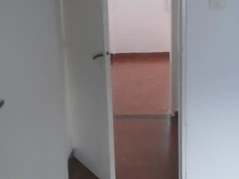 Depto Tipo Casa en Venta en Isidro Casanova, USD 55.000