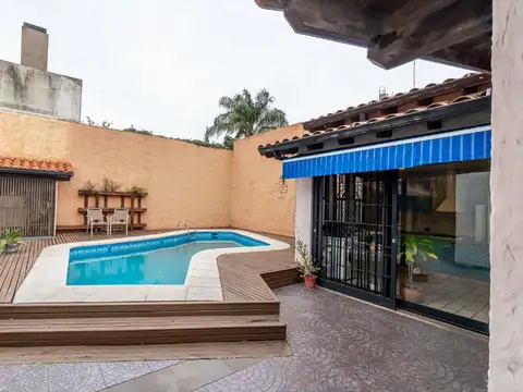 Casa en Venta en Sarandí, USD 245.000