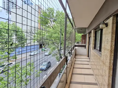 Avenida Directorio 100