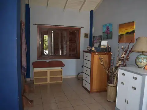 Casa 4 ambientes +  Depto 2 amb en VENTA