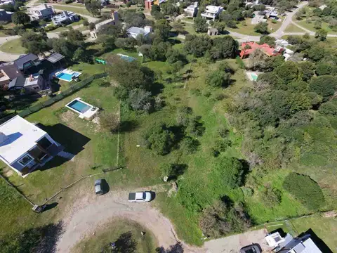 VENTA LOTE TIERRALTA 1543M2 ZONA CONSOLIDADA
