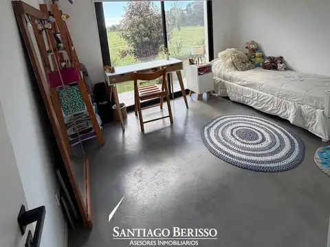 Casa en Venta con 4 cocheras