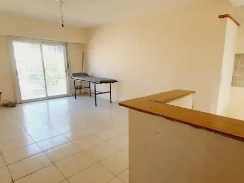 Depto Tipo Casa 3 ambientes con 1 baño