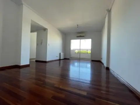 EL MEJOR 3 AMB SEMIPISO A MTS DE AV RIVADAVIA AL FRENTE OR. ESTE CALDERA INDIVIDUAL CALEF X RADIADOR