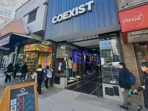 EXCELENTE LOCAL S/ AV. MITRE AL 600