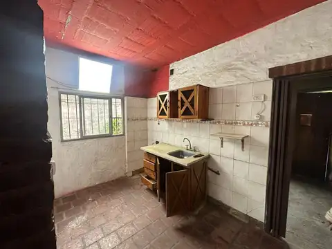 Casa 3 ambientes con 1 baño