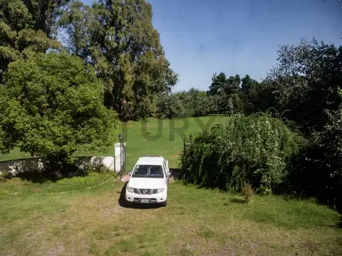 IMPONENTE CASA DE 9 AMBIENTES/4.6 HA EL ARGENTINO FARM CLUB LUJAN