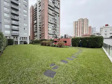 Fantástico departamento en alquiler con vista al Río y cochera en Florida, con o sin muebles.
