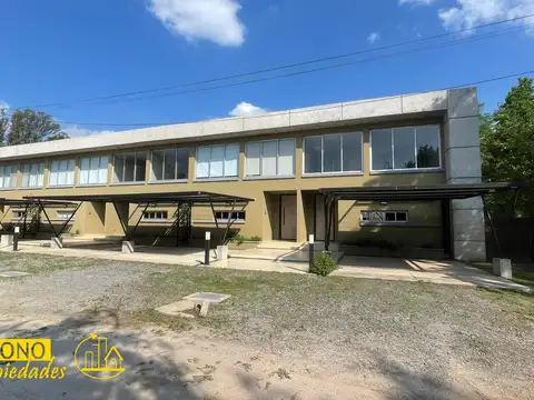 Casa a estrenar en venta - 4 amb con pileta y guardacoche doble - LOIACONO PROPIEDADES
