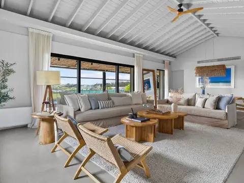 Casa en Pueblo Mio de 4 suites 100