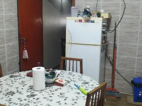 Casa 3 ambientes con 2 baños