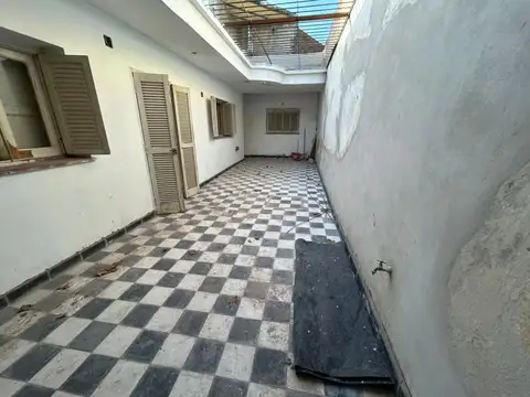 ALQUILER CASA DE 3 DORMITORIOS CON COCHERA