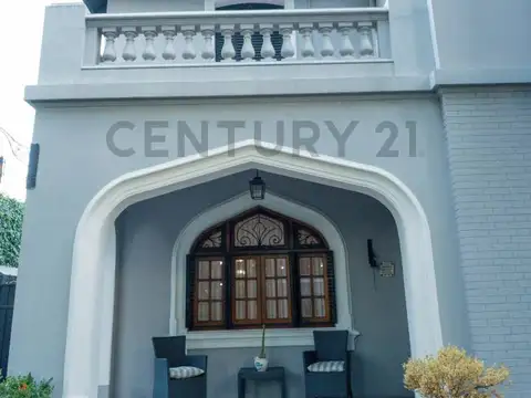 Imponente casa de categoria en pleno centro - Venado Tuerto