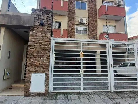 Departamento 3 Ambientes con Cochera en Venta - Ramos Mejía