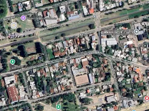 Casa en Alquiler con 1 cochera