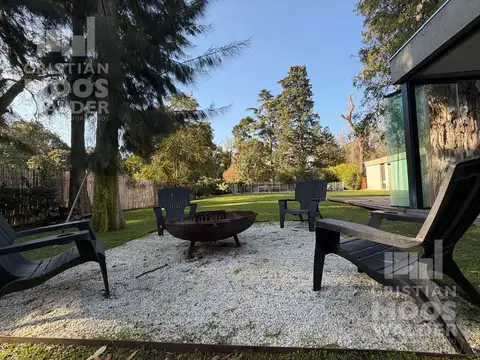 Casa 5 ambientes con 3 baños