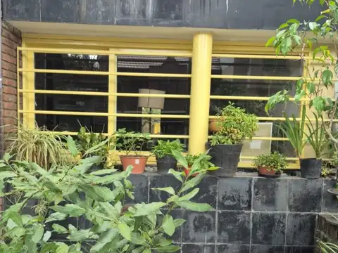 Depto Tipo Casa en Venta en Villa del Parque, USD 280.000