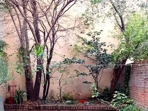 Santo Tome 2600 V del Parque triplex 5amb coch patio terraz U$ 260.000
