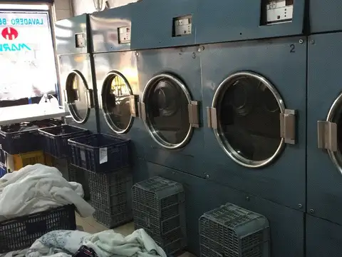 Local en Venta Via Pública