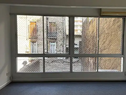 Oficina en Alquiler en Recoleta, $ 600.000