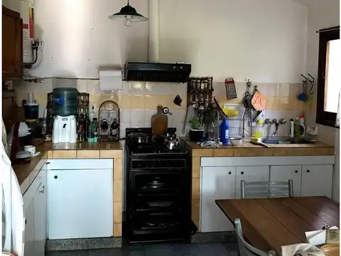 EXCELENTE CASA CON MUY BUENA UBICACION