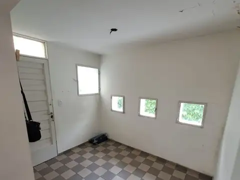 Depto Tipo Casa en Venta 40 años