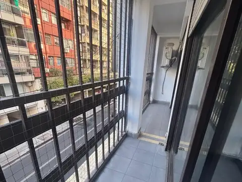 Oportunidad departamento por escalera 2 dormitorios centro!